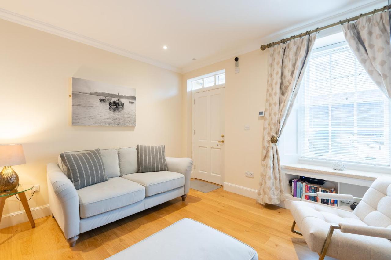 138 North Street - Luxury 2 Bed 2 Bath With Secret Garden, Summerhouse, Putting Green St Andrews Luaran gambar